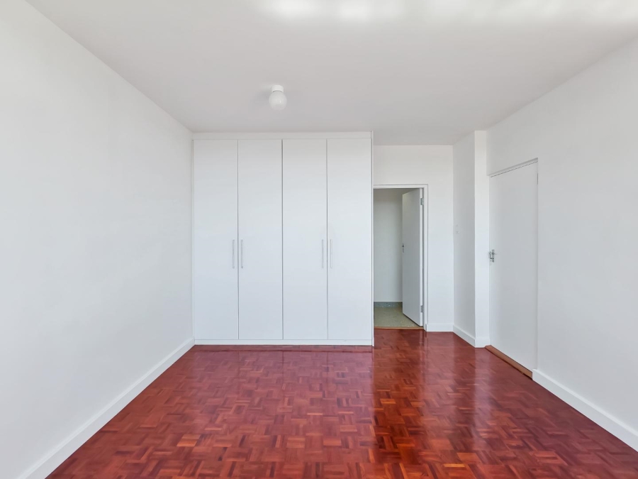 To Let 2 Bedroom Property for Rent in Green Point Western Cape